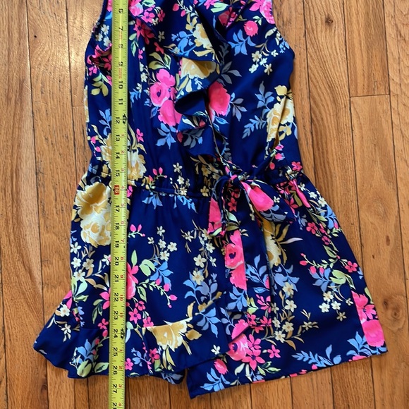 Kids adorable flowered romper - Picture 6 of 6